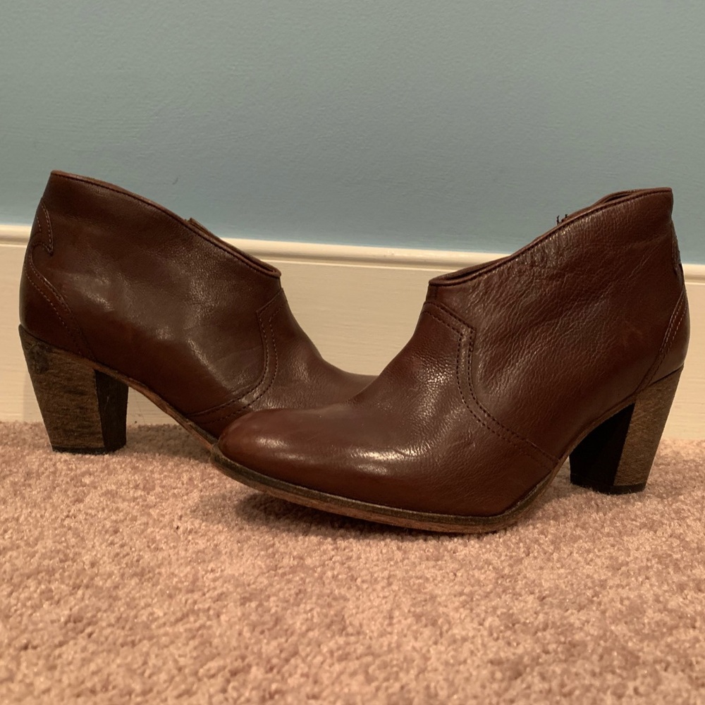 Johnston & Murphy booties